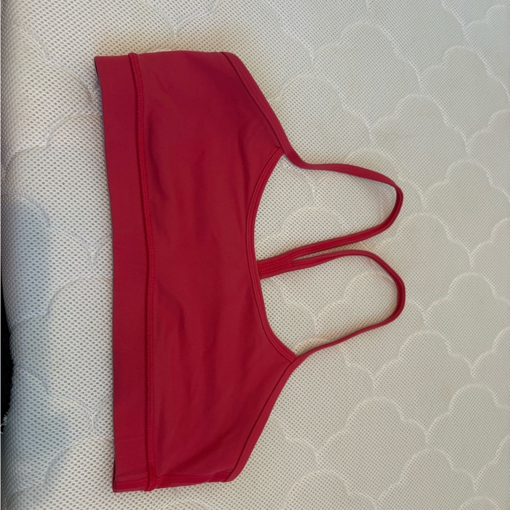 Lululemon pink sports bra